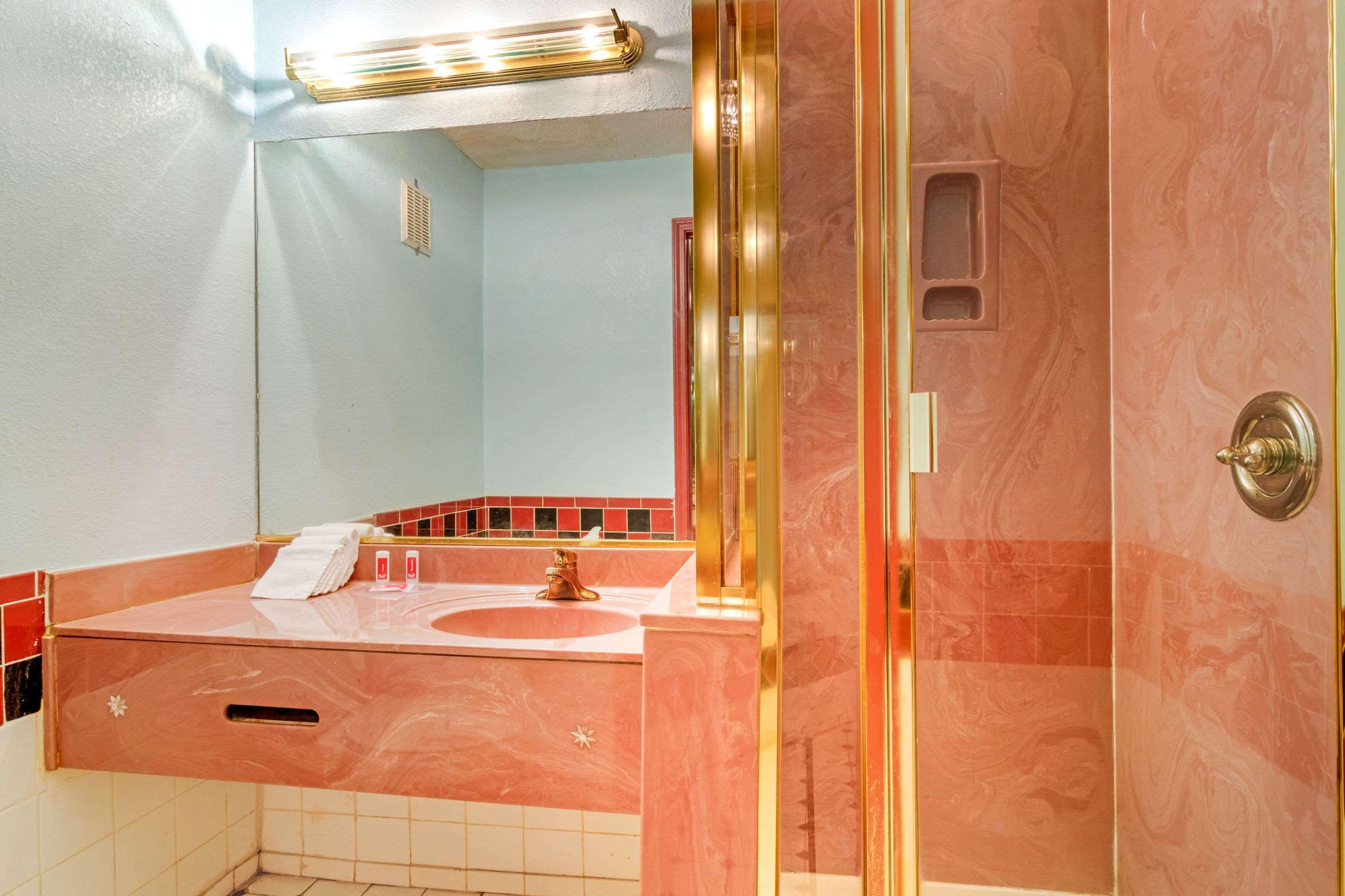 Econo Lodge Декейтър Екстериор снимка