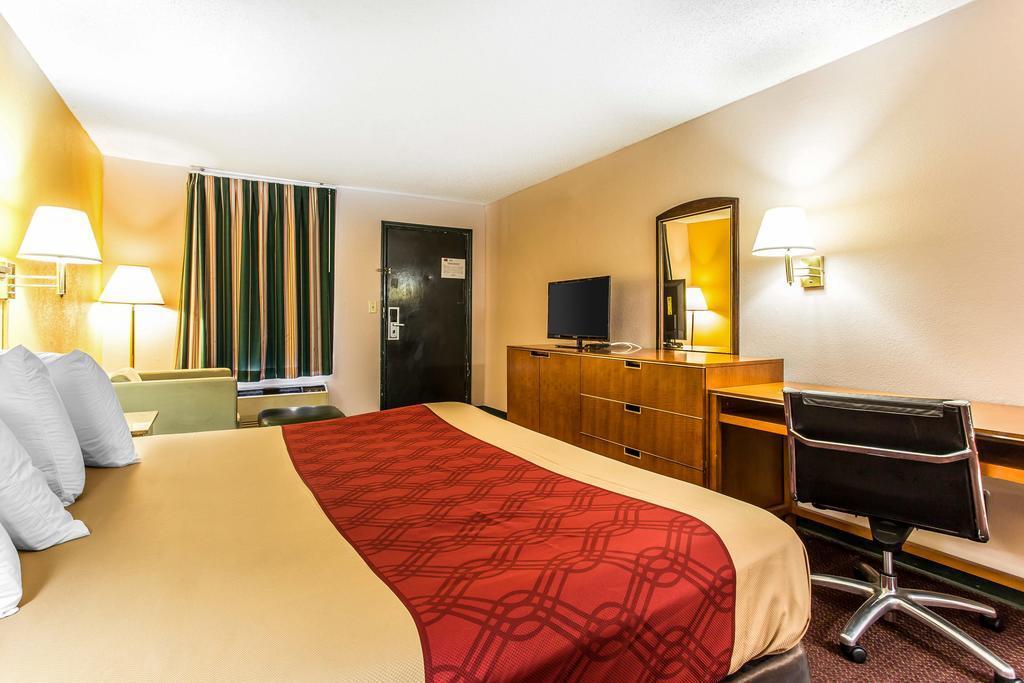 Econo Lodge Декейтър Екстериор снимка